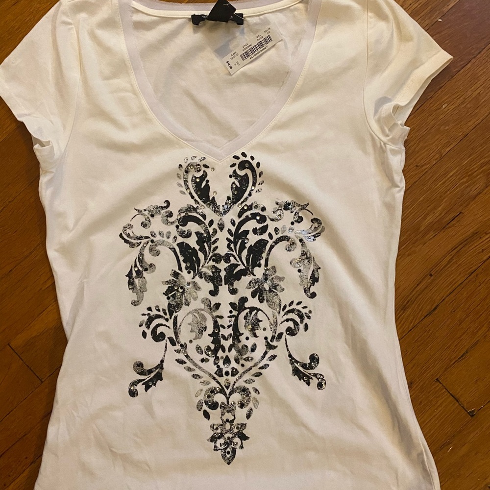 White House black market Tshirt new *see photos*